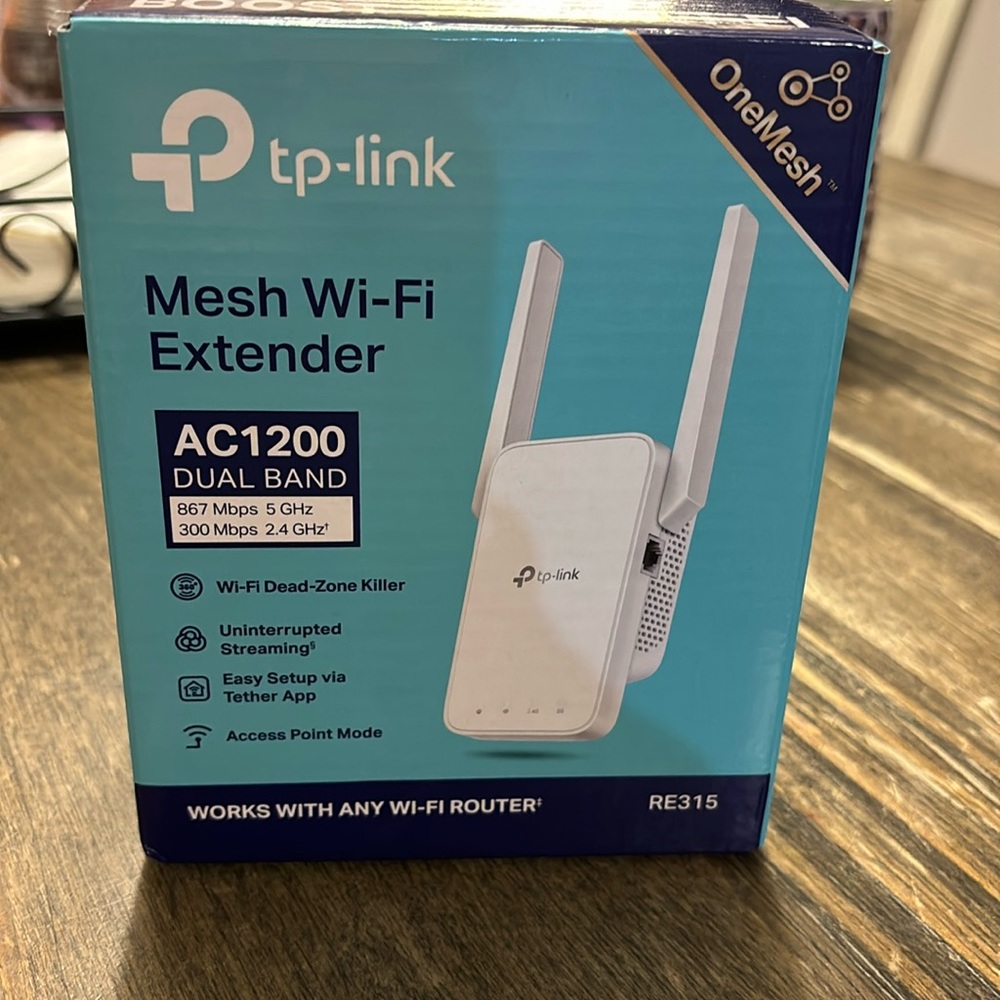 Tp-link mesh with-fi Extender brand new still in box